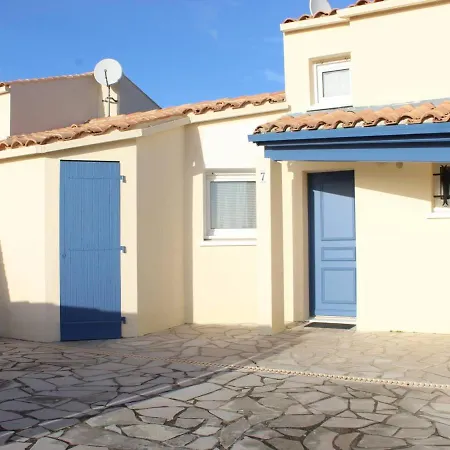 Maison Familiale 4 Pieces A Saint-denis-d'oleron, Pres De La - Fr-1-246a-242 بيت للعطل