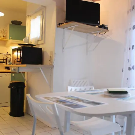 Maison 4 Pièces à Saint-denis-d'oléron, 6 Couchages - Fr-1-246a-242 *